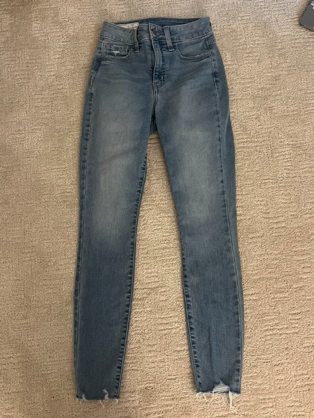 GAP Women's Universal Jegging High Rise Jeans